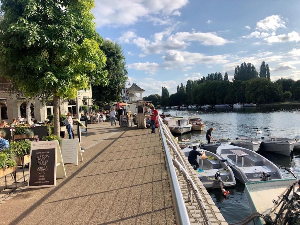 Surbiton Home With Free Parkings, Surbiton, Kingston Upon Thames, Surrey, Greater London Uk Exterior foto